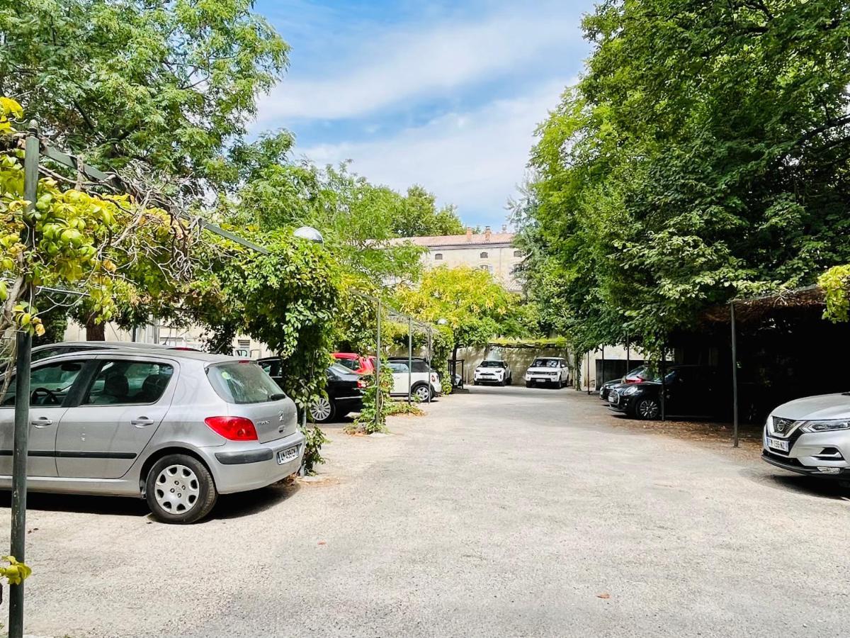 Duplex-Ceiling Height 1,9M-Free Private Parking-Self Check In !! Duplex Climatise-Hauteur Sous Plafond 1,9M-Parking Prive Gratuit-Arrivee Autonome !! 亞維農 外观 照片
